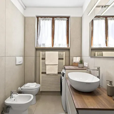 Regarda - Golden House Apartment *